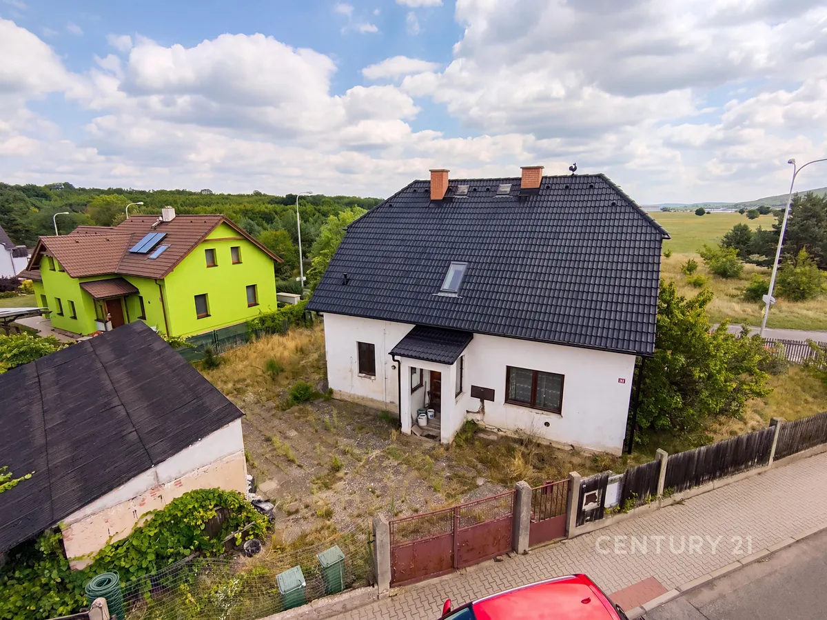 Prodej rodinného domu 300 m², pozemek 539 m²